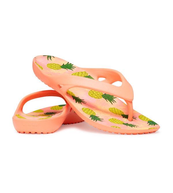 Crocs Women Peach-Coloured & Yellow Tropical Print V Flip-Flops