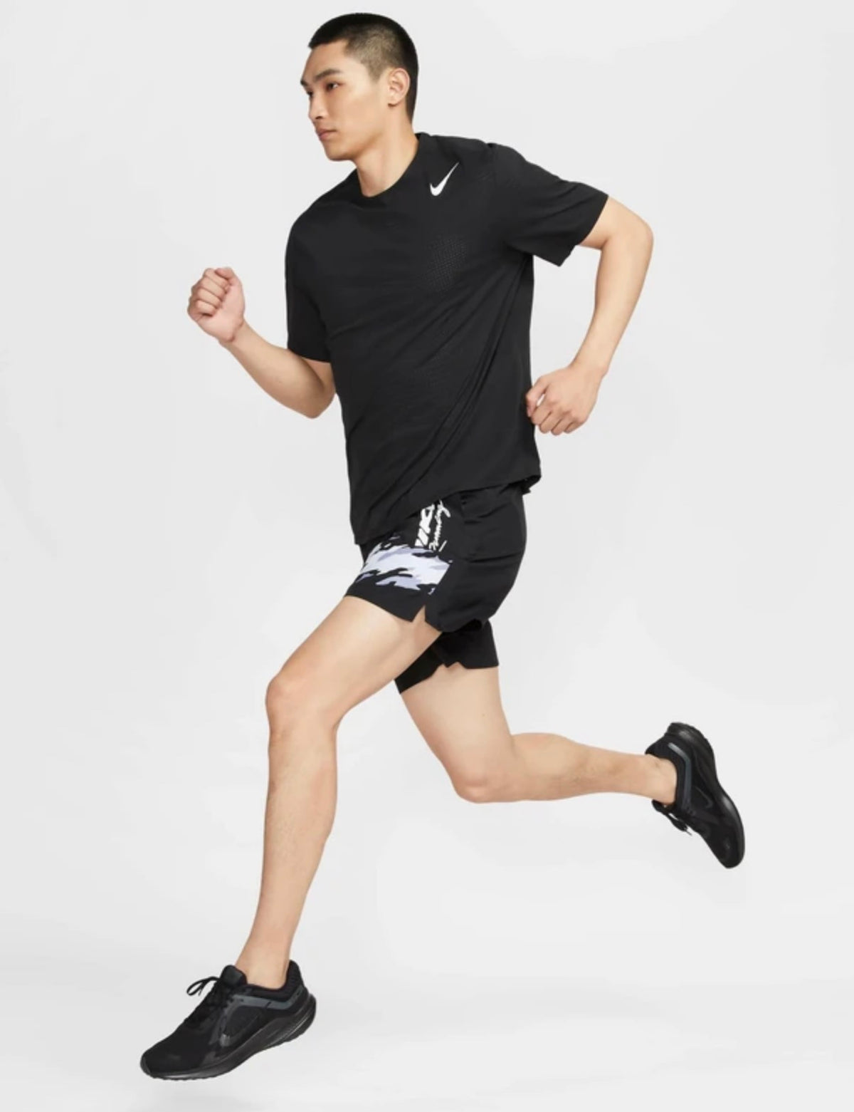 Nike Challenger
Men's Dri-FIT Briefs-Lined Running Shorts