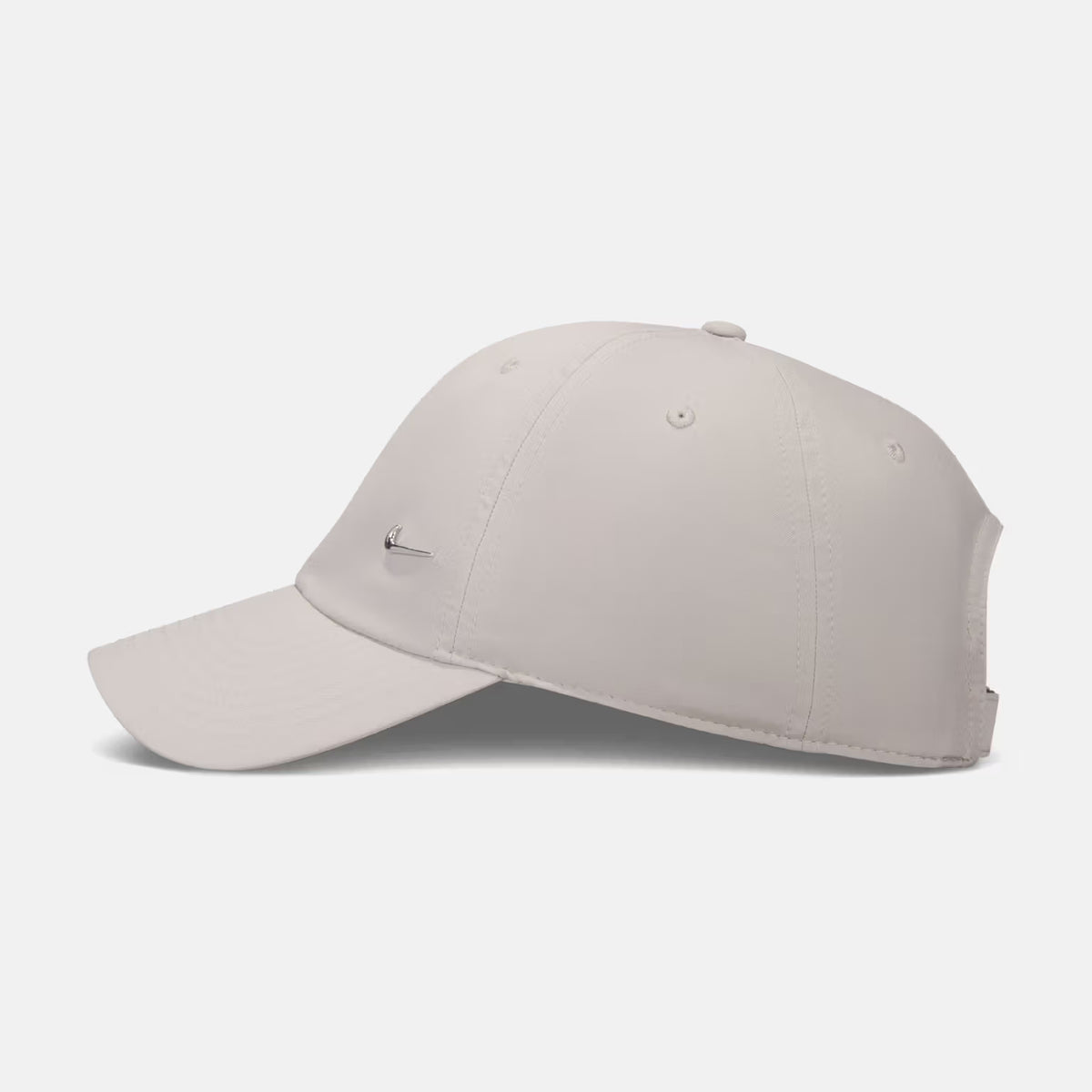 Nike Dri-FIT Club Unstructured Metal Swoosh Cap