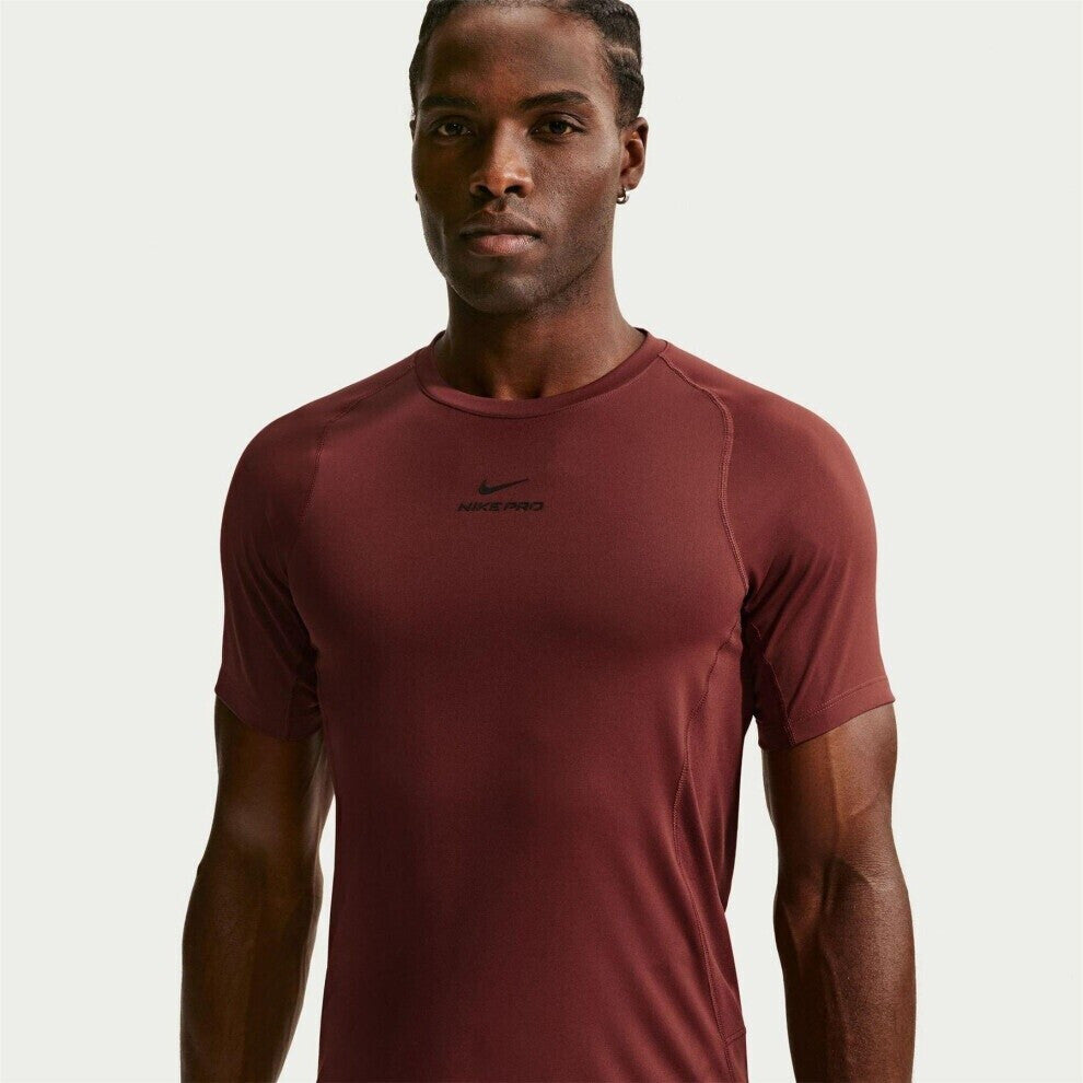 Nike Solid Men Round Neck T-Shirt Maroon
