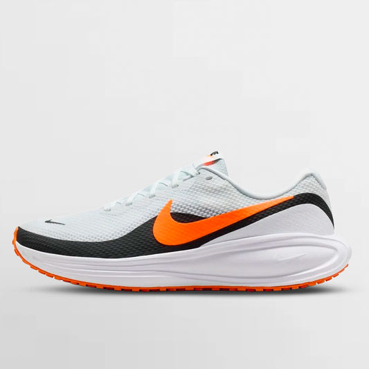 Nike Revolution 8