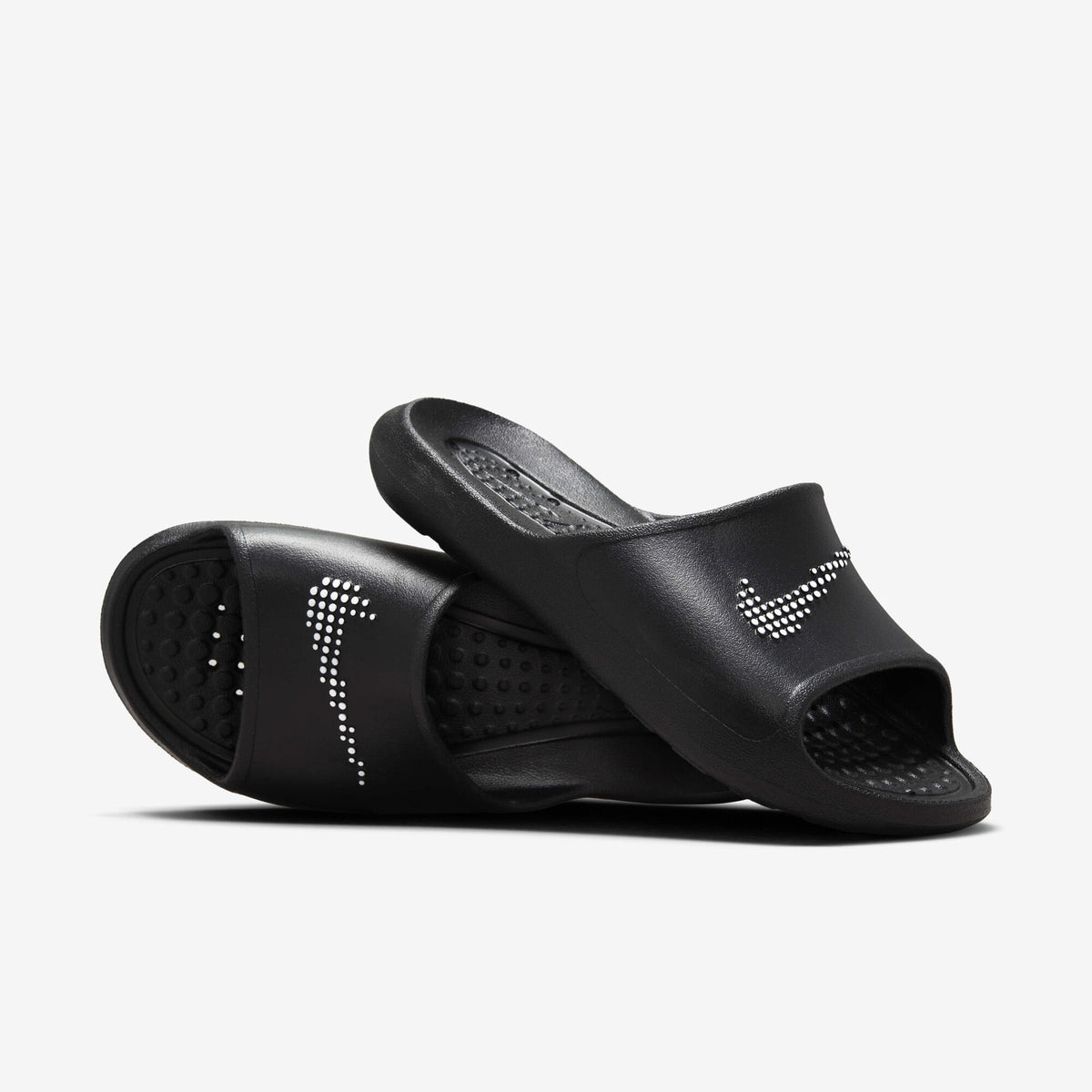 Nike Victori One Black