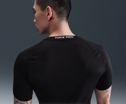 NIKE Men Training Pro Breathe Slim-Fit Short-Sleeve Top Pakaian Fitness