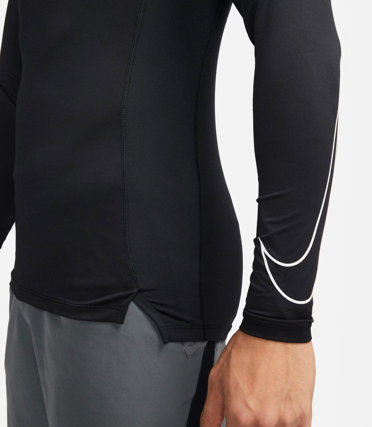 Nike Pro Dri-FIT
Men's Tight-Fit Long-Sleeve Top