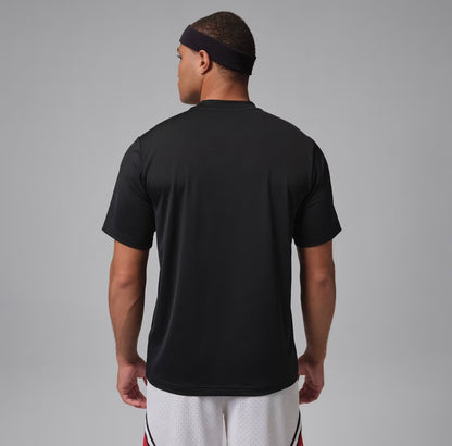 Jordan Sport Essentials
Men's Dri-FIT Short-Sleeve Top
