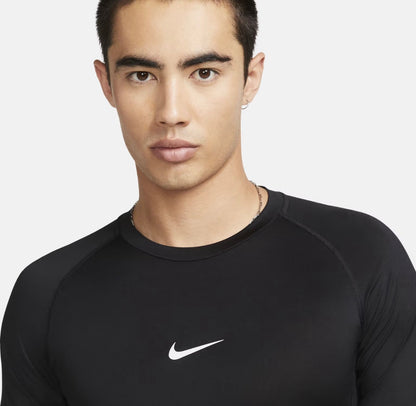 Nike Pro
Men's Dri-FIT Tight Short-Sleeve Fitness Top