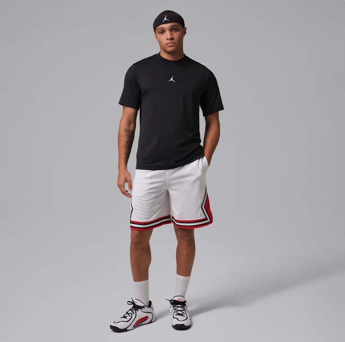Jordan Sport Essentials
Men's Dri-FIT Short-Sleeve Top