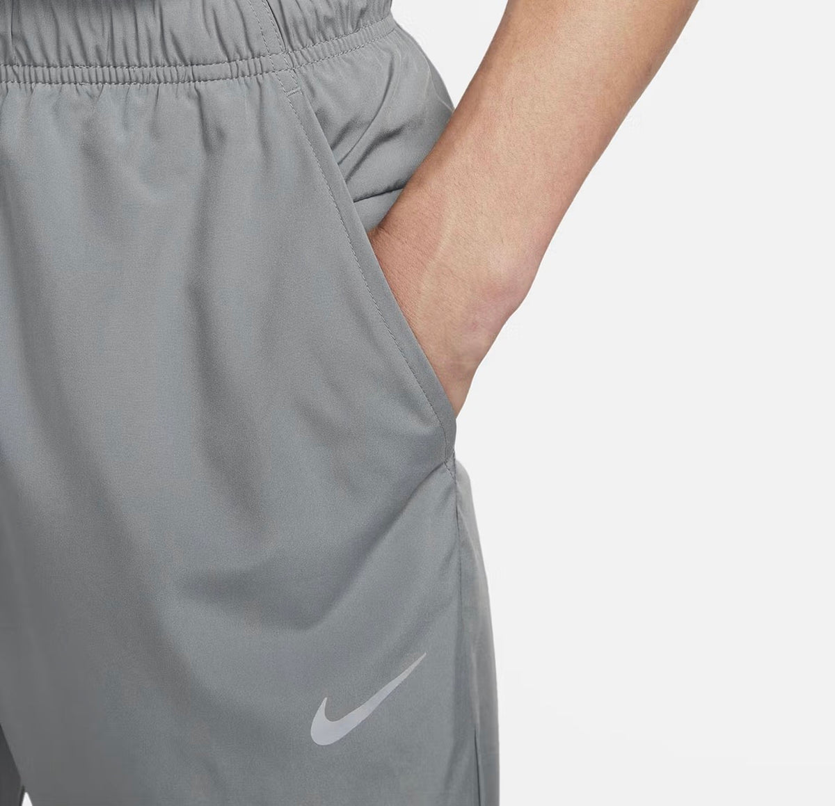 NIKE FORM MEN'S DRI-FIT OPEN-HEM VERSATILE TROUSERS