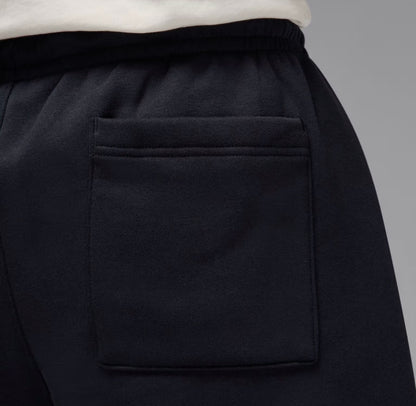 Jordan Brooklyn Fleece
Nike Jordan Brooklyn Fleece Men's Oversized Open-Hem Trousers