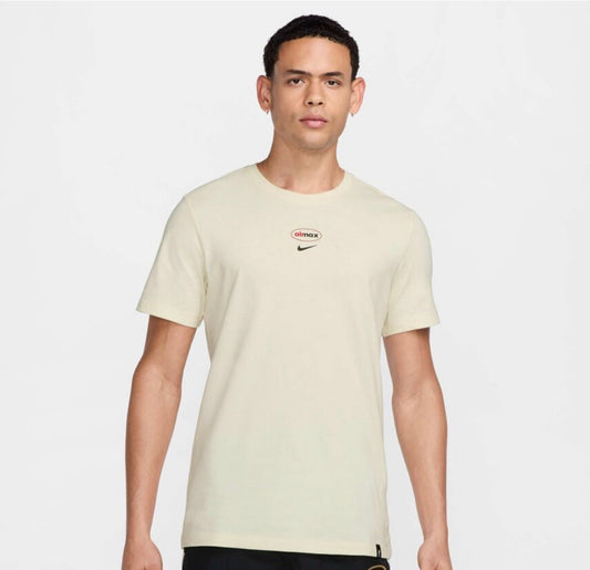 Liverpool F.C. Air Max
Men's Nike Football T-Shirt
