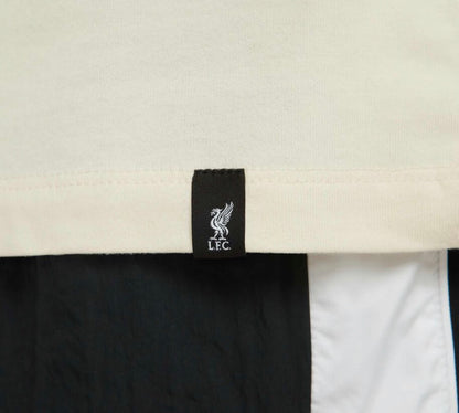 Liverpool F.C. Air Max
Men's Nike Football T-Shirt