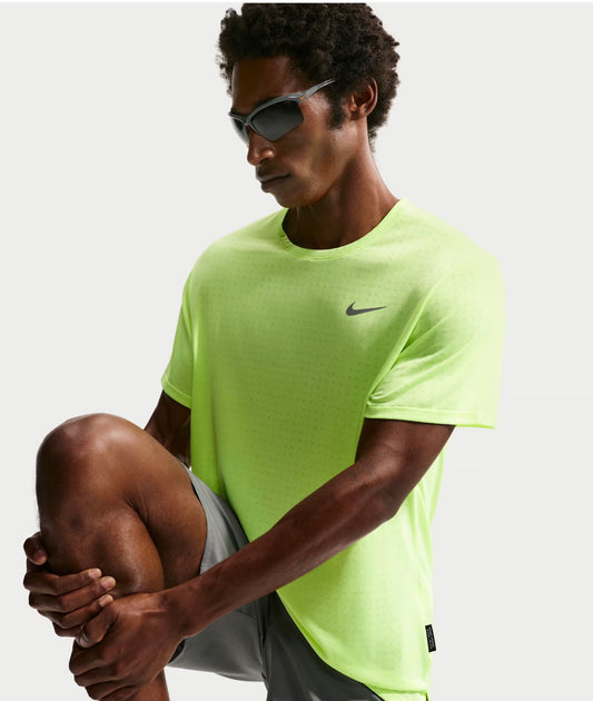 Nike Miler Breathe
Men's Dri-FIT Short-Sleeve Running Top
