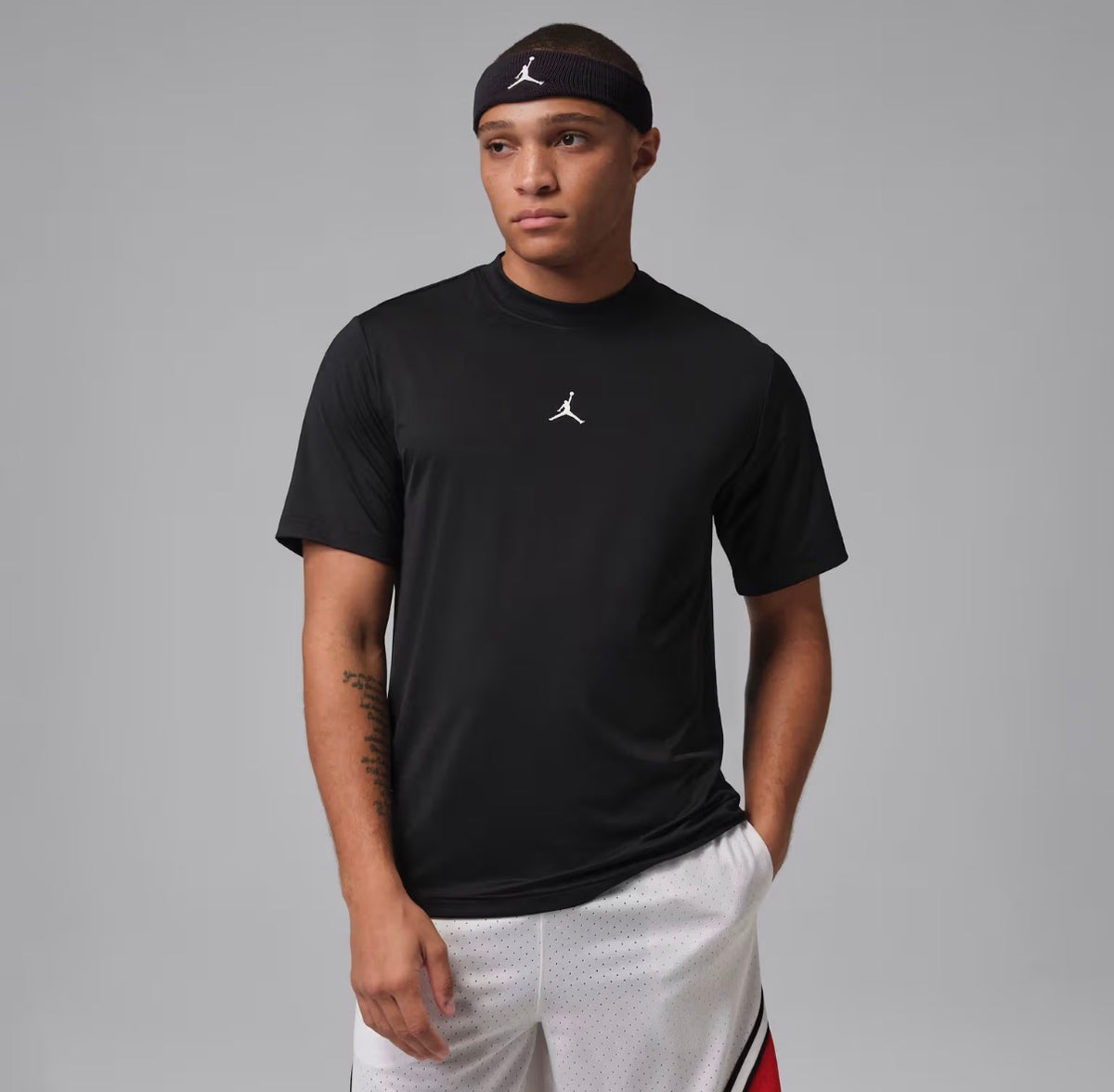 Jordan Sport Essentials
Men's Dri-FIT Short-Sleeve Top