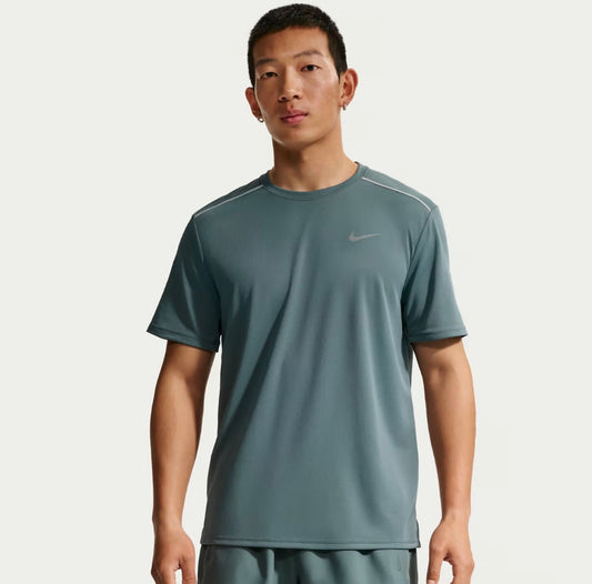 Nike Miler
Men's Dri-FIT UV-Protection Short-Sleeve Running Top