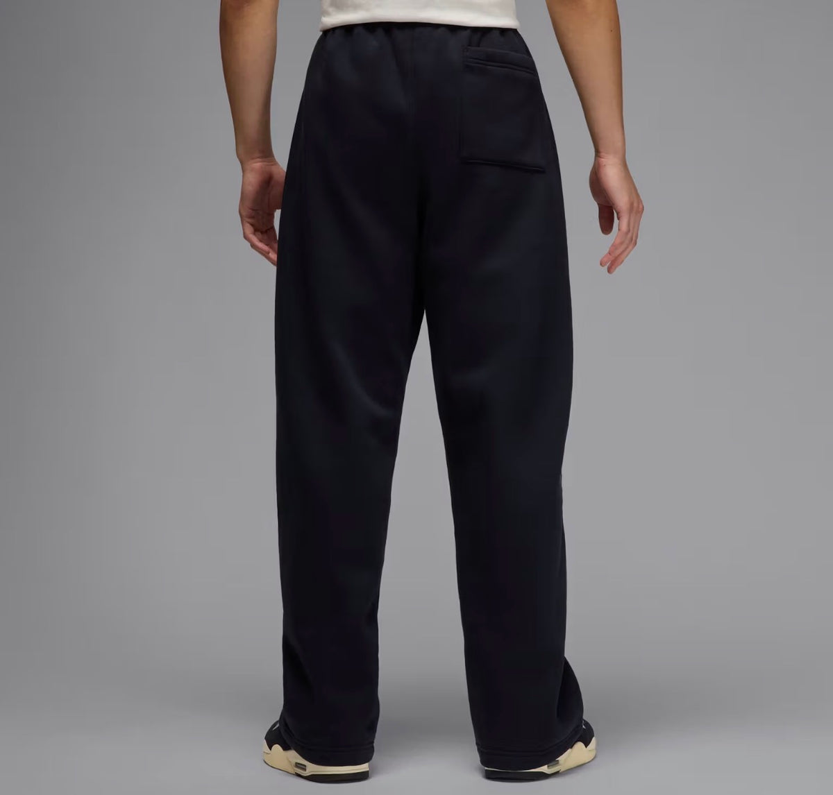 Jordan Brooklyn Fleece
Nike Jordan Brooklyn Fleece Men's Oversized Open-Hem Trousers