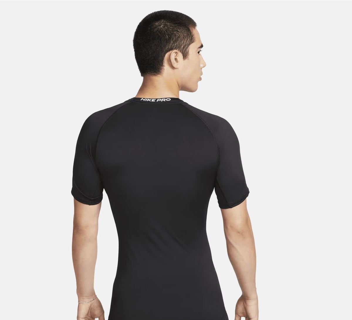 Nike Pro
Men's Dri-FIT Tight Short-Sleeve Fitness Top