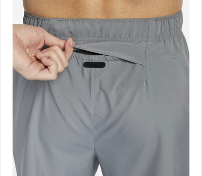 Nike - Dri-FIT Challenger Shorts 'smoke gray'