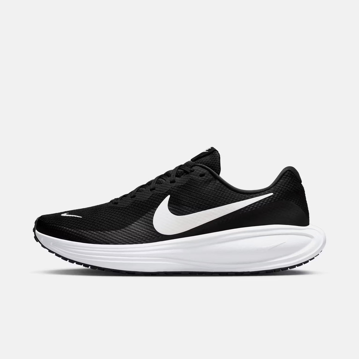 Nike Revolution 8
