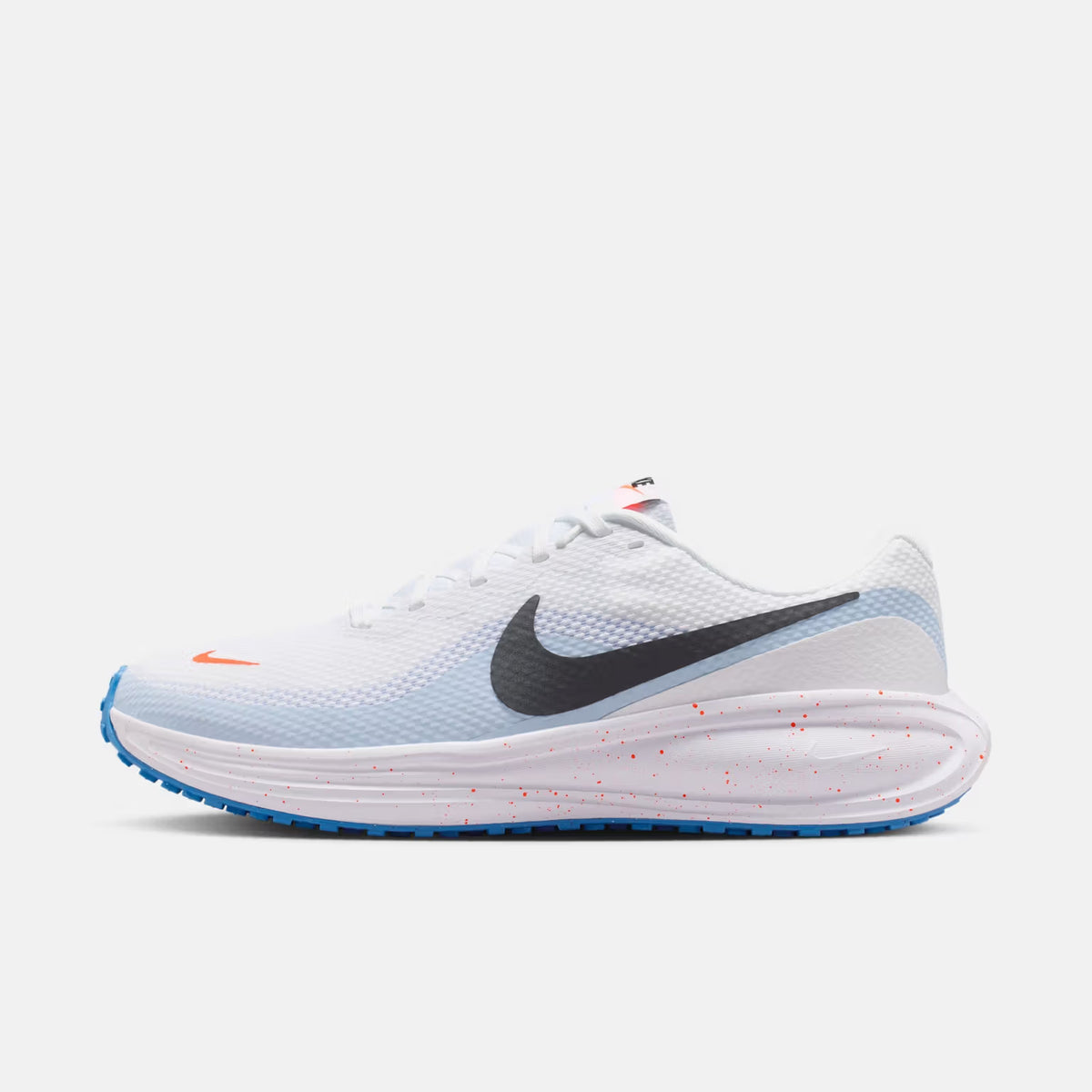 Nike Revolution 8